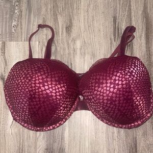 Victoria’s Secret Push Up Lace Bra